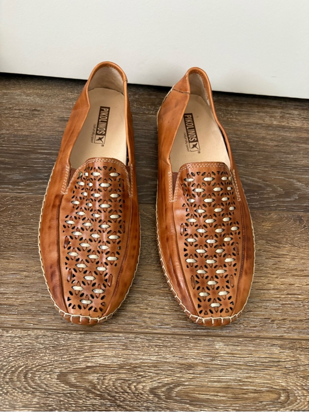 PIKOLINOS Women's Tan Leather Laser-Cut Slip-On Loafers